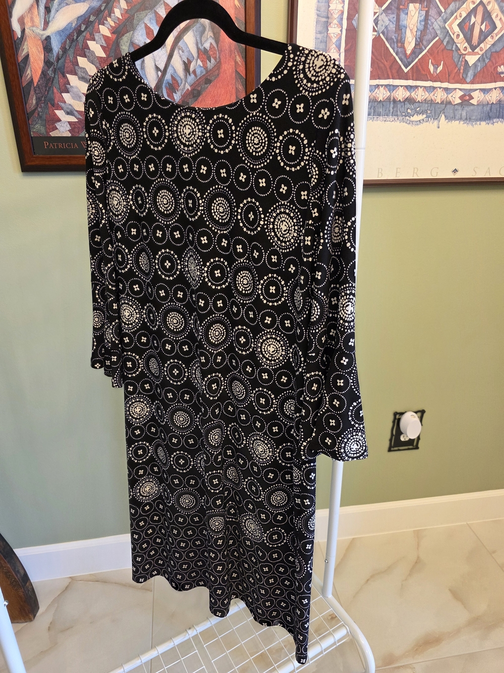 Tommy Hilfiger Black and White Long-Sleeve Patterned Dress